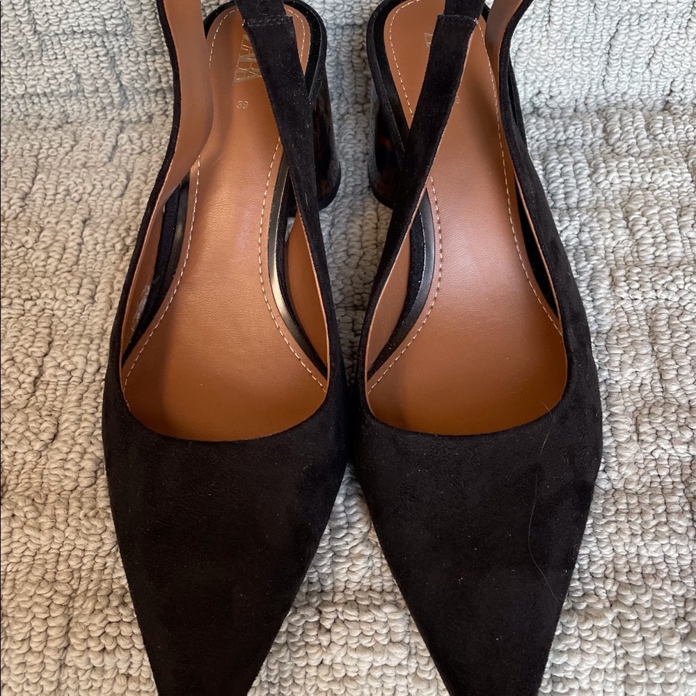 ZARA slingback pumps Size 8 39 Color: Black with Tortoise block heel